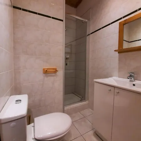 Spacieux 10-12 Pers, Aux Pieds, 4 Chambres, Proche Commerces, Reberty 1850 - Fr-1-452-86 דירה *